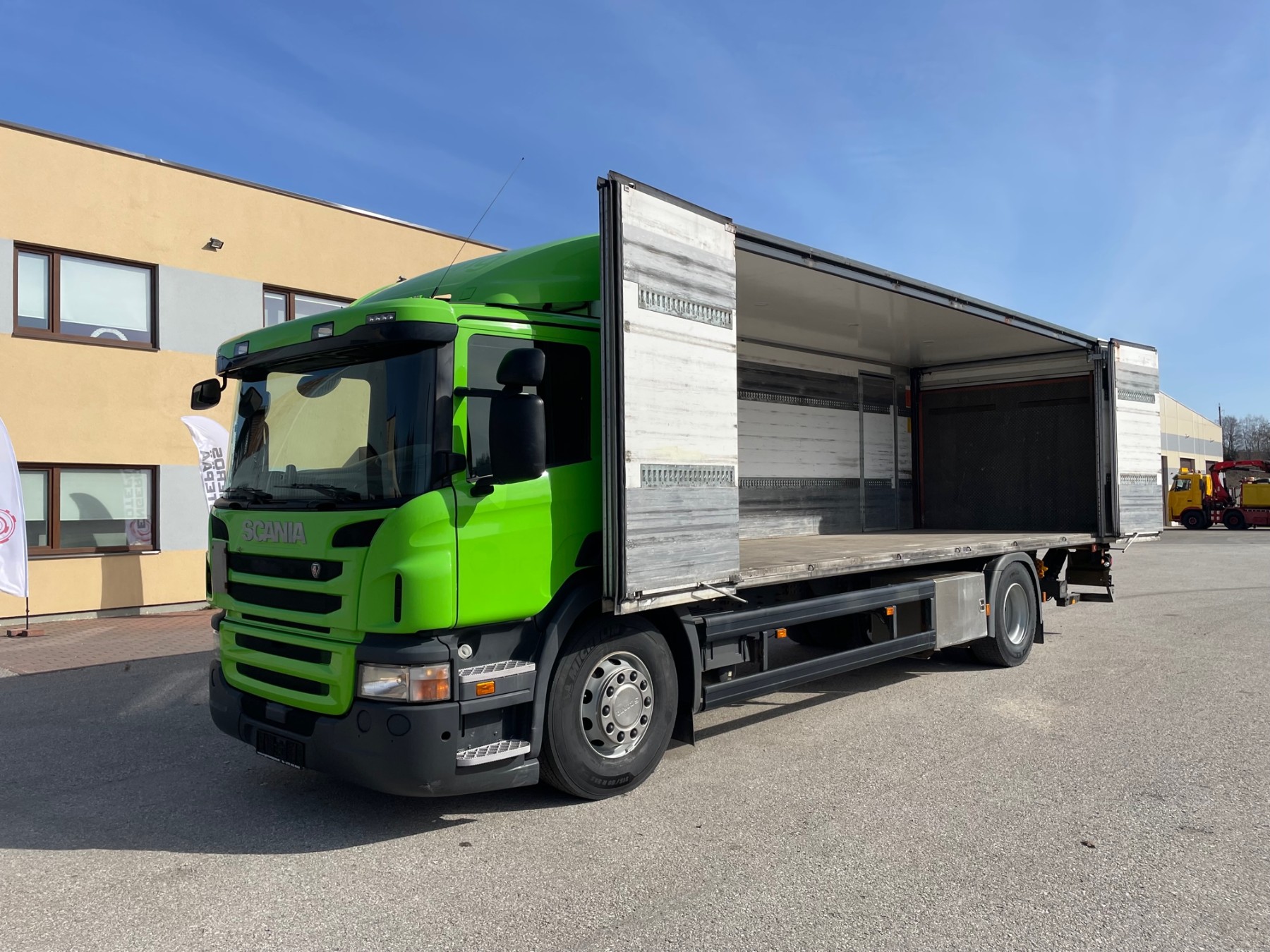 Scania P280 4x2 EURO6 + SIDE OPENING + ADR